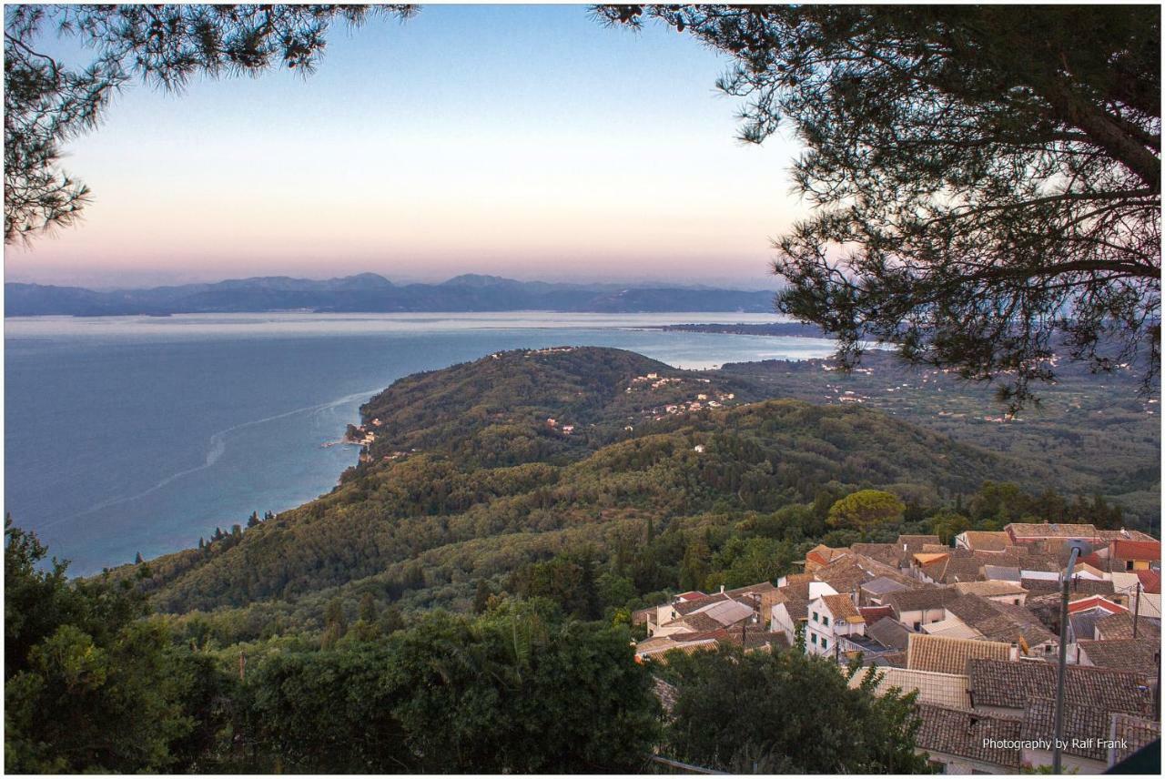 Traditional Fishing Village Apartments Mpoukaris Bagian luar foto