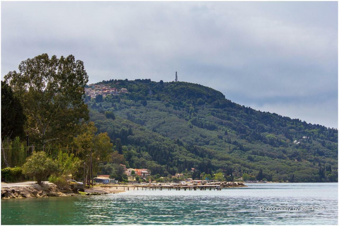 Traditional Fishing Village Apartments Mpoukaris Bagian luar foto