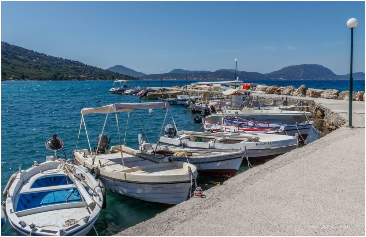 Traditional Fishing Village Apartments Mpoukaris Bagian luar foto