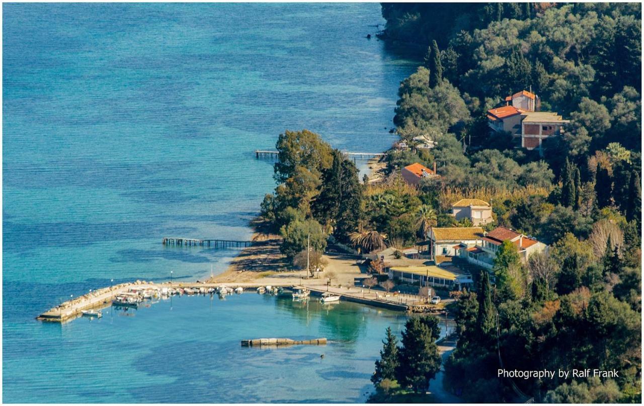 Traditional Fishing Village Apartments Mpoukaris Bagian luar foto