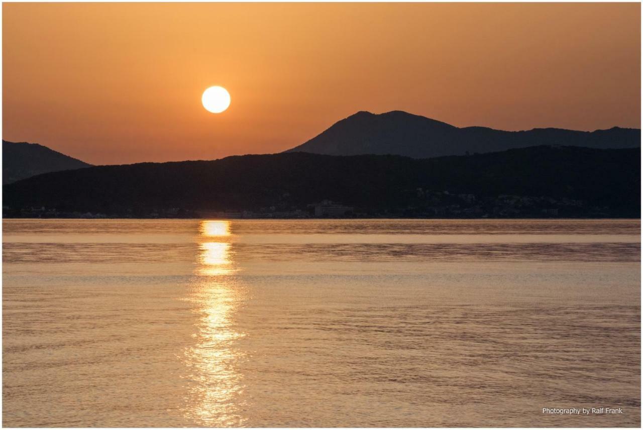 Traditional Fishing Village Apartments Mpoukaris Bagian luar foto